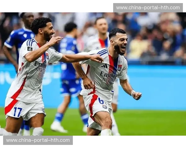 里昂主场2-0力克尼斯，豪取各项赛事13连胜紧追榜首